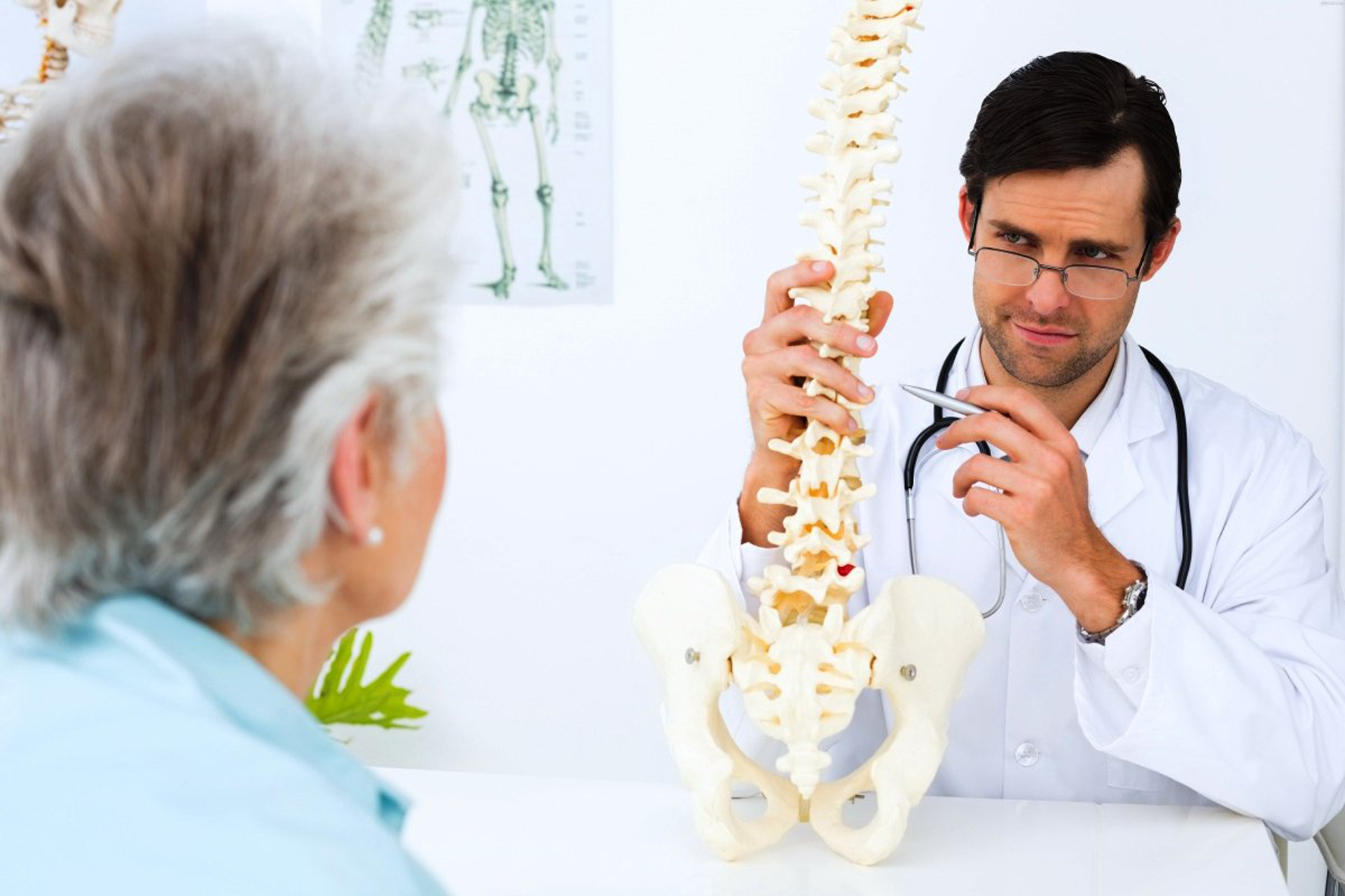 Osteoporozun Belirtileri Nelerdir?